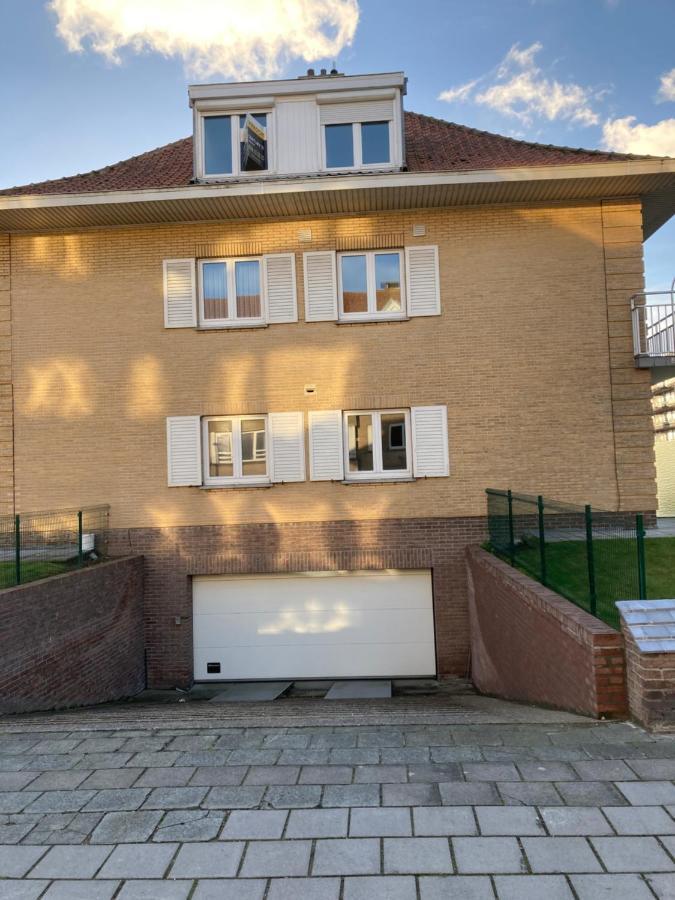 Christina Apartment Нюпорт Екстериор снимка