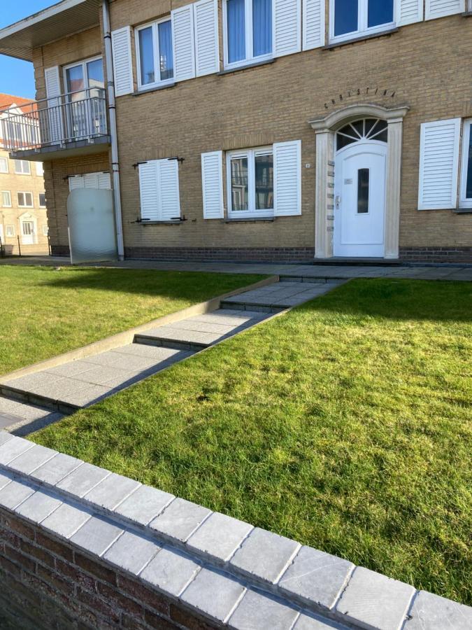 Christina Apartment Нюпорт Екстериор снимка