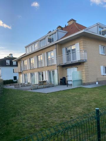 Christina Apartment Нюпорт Екстериор снимка